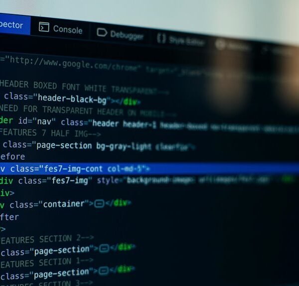 dynamic web hub branding