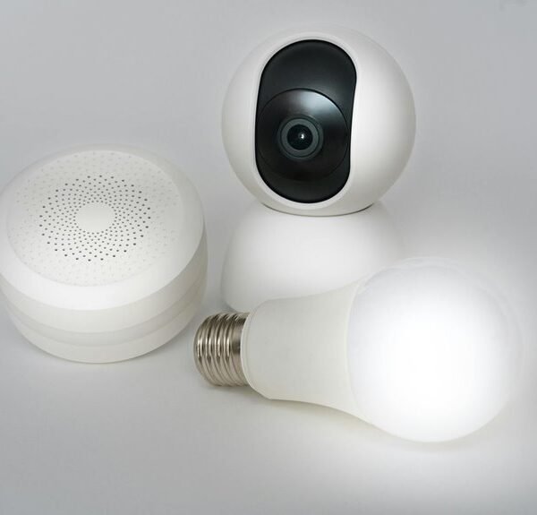 smart web hub identifier 911976585